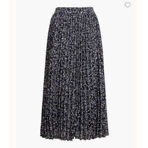 NWT J.Crew Midi Skirt Size Small Navy White Floral Pleated Elastic Waist Classic